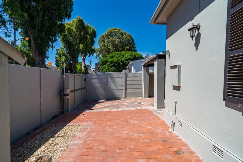 2 Bedroom Property for Sale in Kenilworth Western Cape